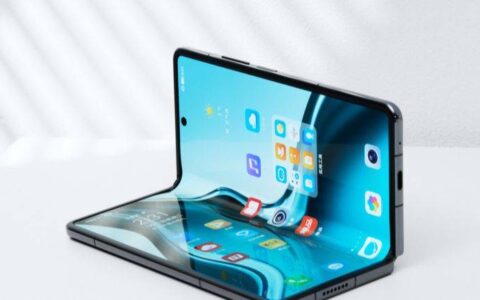 荣耀Magic V2搭载了麒麟9000，支持90Hz高刷新率和HDR10+技术-荣耀magic2多少帧率