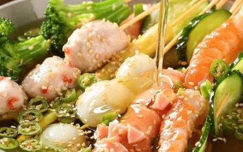 钵钵鸡的两种吃法（钵钵鸡的家庭做法）