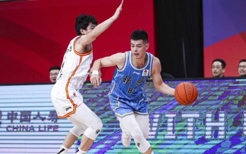 原创
央视直播！今晚CBA季后赛第1轮赛程出炉：北京男篮有望轻松取胜（cba今天有哪几场比赛）