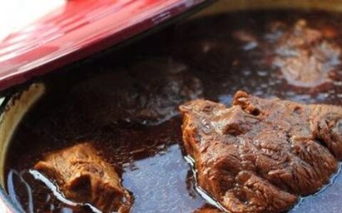 原创
酱牛肉的家常做法大全~做法步骤介绍（高压锅炖酱牛肉最简单的做法）