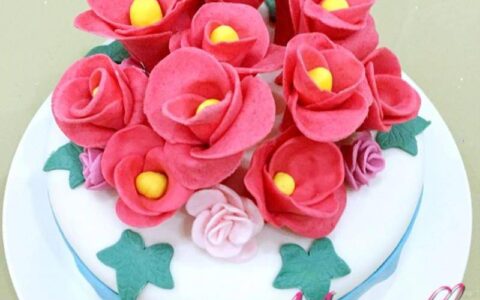 原创
“翻糖蛋糕-花”的做法步骤（翻糖蛋糕技法视频教程）