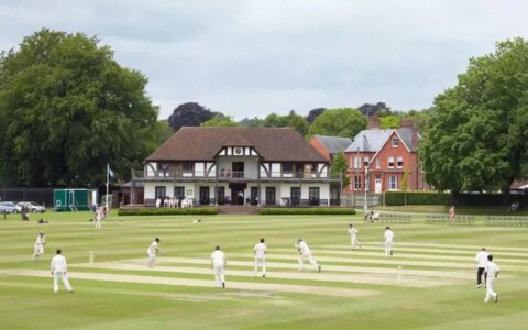 霍启刚从Winchester College升入牛津大学，名门望族如何选择英国私校？-霍启刚做什么工作