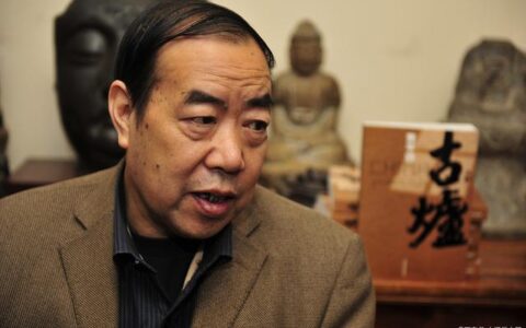 贾平凹离婚后，转身娶小17岁的护士郭梅