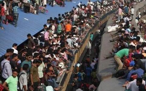 2021年年底印度的总人口距离我国的14.26亿人只有1800万人的距离-印度最近人口多少