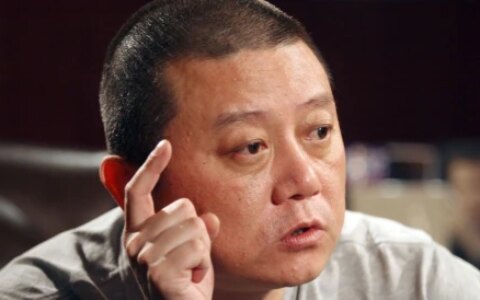 62岁的王朔出山，那个成就了姜文和冯小刚的金牌编剧，回来了！-王朔跟姜文关系怎么样