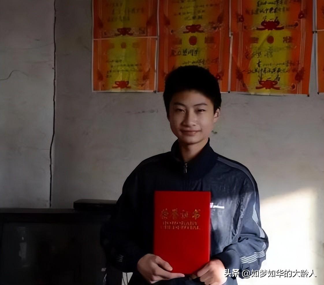 744分上清华的庞众望名如其人,神似郭晶晶,从不抱怨残疾人父母-庞众望考上清华有奖金吗 - 怎通
