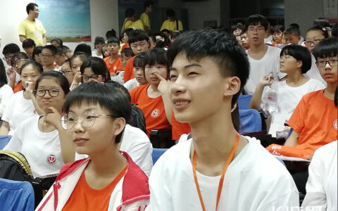 寒门学子庞众望|“学霸”的世界不仅有天赋，更有自律-庞众望休学了