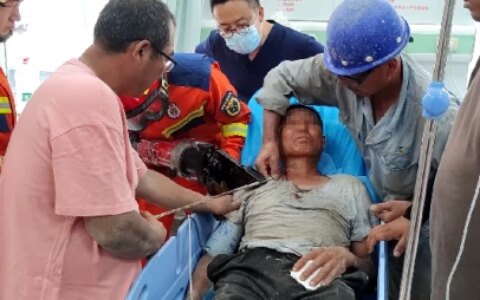 干活时被绊倒 一米多长钢筋插进脖子-被钢筋戳了伤口要紧吗会留疤吗怎么办