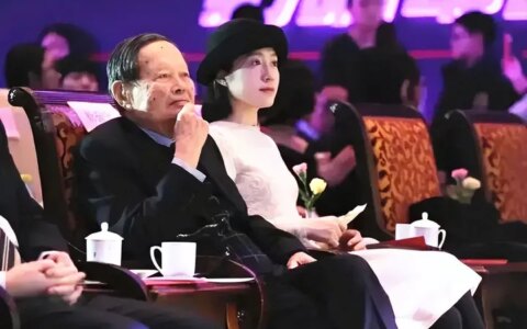 翁帆，生活在象牙塔中的女人-翁帆与杨的最新动态