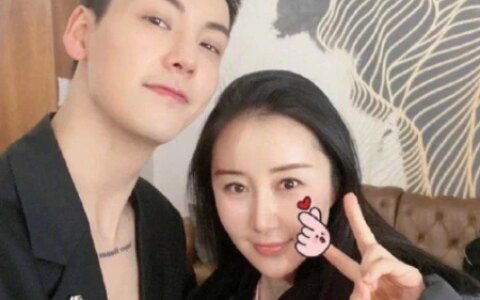 5岁出道，10岁母亲离世，33岁没谈过恋爱，她经历了什么？-五岁女孩离世