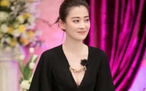 梅婷：凭《不要和陌生人说话》为人熟知，上节目因偏心二胎惹争议-梅婷2020