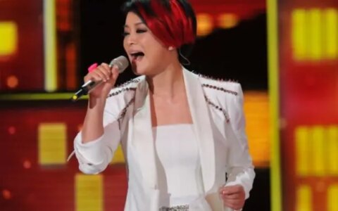 57岁毛阿敏气场强大，接受采访提及那英，面露嫌弃直言她快闲死了-毛阿敏近期生活照