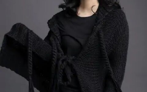 “国宝级歌手”毛阿敏，曾两次自杀未遂，40岁成250亿豪门阔太-毛阿敏专集