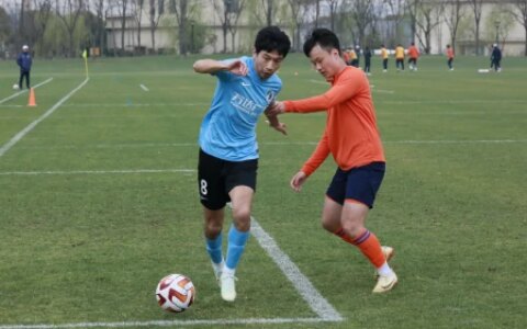 单欢欢主力，7球飞翼改后卫，大连人新阵容初露峥嵘 谢晖培养新星-大连人主力阵容2023