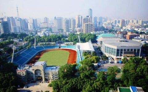 从琢磨“活下去”到全民“动起来”——场馆“老先进”焕发新活力