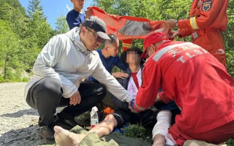 66岁驴友深山失联 五台山公安89小时生死救援-山西五台山驴友死亡视频