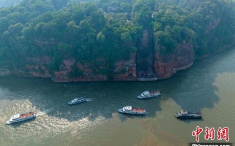 四川乐山大佛景区管委会官方回应称：大佛被卖传言不实-四川乐山大佛长什么样