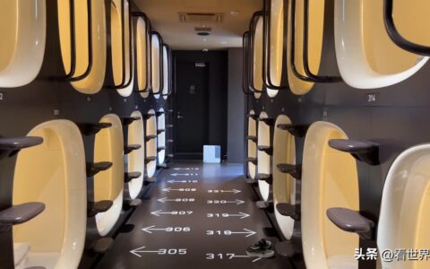 棺材般的日本胶囊旅馆，美女亲身体验了一把，到了晚上却后悔了-日本胶囊旅馆图片