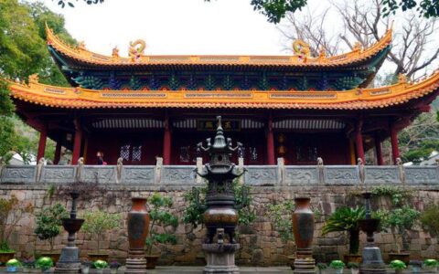 普陀山被誉为“东海圣地”有着怎样的美景-普陀山在东海吗