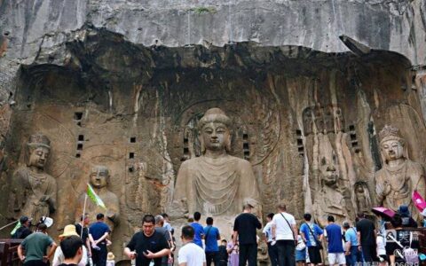 走进龙门石窟-走进龙门石窟作文高中800字