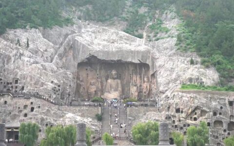 龙门石窟-龙门石窟 云南