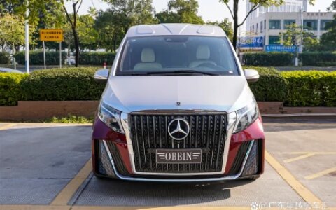 限量双拼色外观，轻奢舒适内饰，全新奔驰V260L商务车排面十足！-奔驰v级双拼色