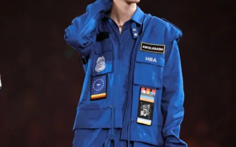 范丞丞的穿搭，虽然潮酷感，但一些清冷感穿搭也穿得很不错-范丞丞常穿的品牌