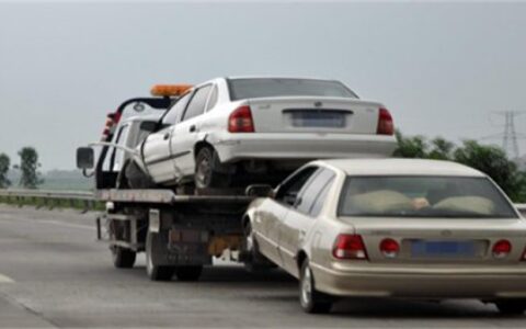 车坏在高速路上找谁救援？-高速救援24小时免费服务