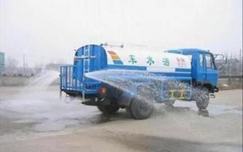 如何买到“物美价廉”的二手10吨洒水车？-12吨洒水车二手交易市场