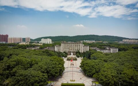 华中科技大学，到底在全国排第几名？不要着急，老师告诉你！-华中科技大学在全国的排名第几