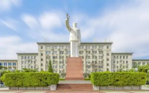 华中科技大学怎么样？不偏不倚，与大师同行！-华中科技大学的王牌专业排名