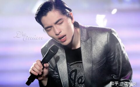 萧敬腾和经纪人车内亲密举动被拍，曾多次被传绯闻，女方回应来了-萧敬腾与经纪人恋情实锤