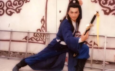 包拯死后，为何展昭一夜间便神秘消失？你看包拯生前对他说了啥-包拯死后展昭去哪儿了