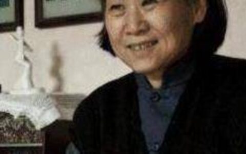 原创
她59岁进入演艺圈，演2部电影票房高达80多亿，如今比儿子还红-演员43岁死了