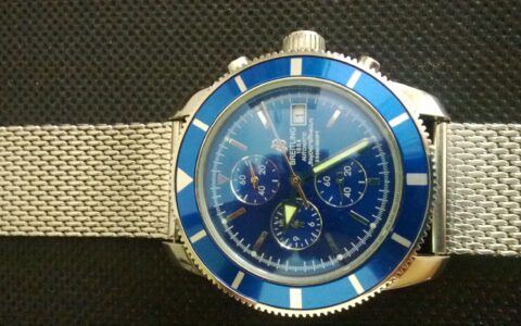 百年灵手表什么档次(百年灵手表的品质与价值)