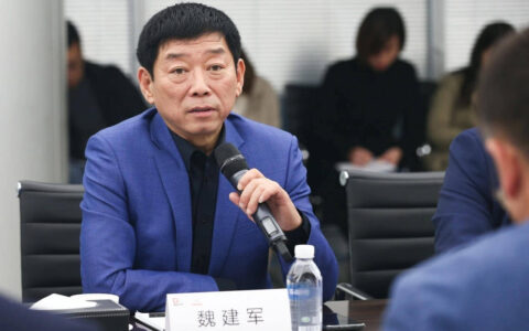 长城汽车魏建军的辉煌人生：20岁开豪车，26岁做总经理-长城汽车董事长魏建军开的什么车