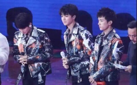 TFBOYS与小虎队，两首歌词对比的人心酸，“追星”源于小虎队！-tf和小虎队