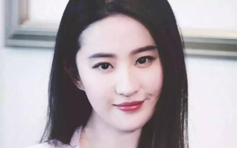 原创
“小刘亦菲”刘诗诗和刘亦菲同台，简直是神仙打架-刘亦菲和刘诗诗气质区别:刘诗诗气质这么好