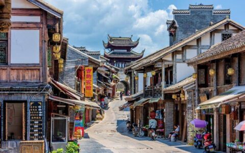 原创
贵州适合6月份旅游的十大最佳景点排名-6月适合去贵州吗