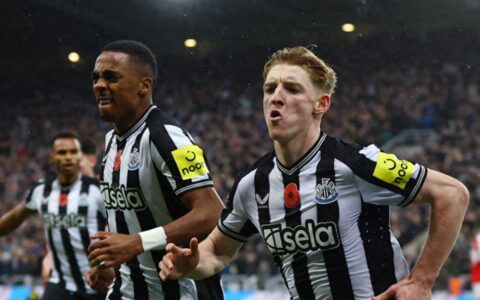 0-1！争议判罚！两连败，阿森纳轰然倒下，11亿豪阵也没用-阿森纳2020阵型