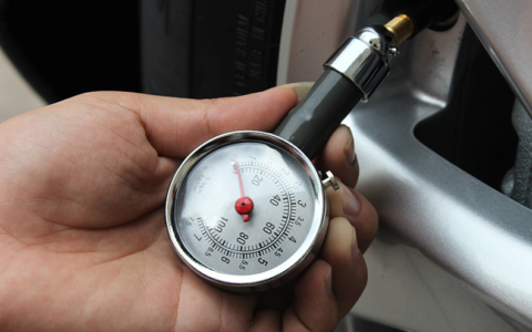 胎压多少是正常范围