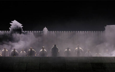 全男班《骆驼祥子》“现场变装”演绎老舍经典-骆驼祥子版本那么多哪个才是正版