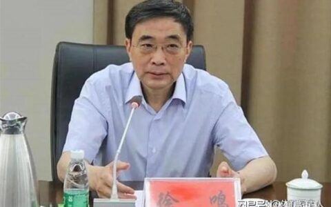 这些粮食硕鼠有多疯狂，靠粮吃粮真可恨！-吃粮食的老鼠