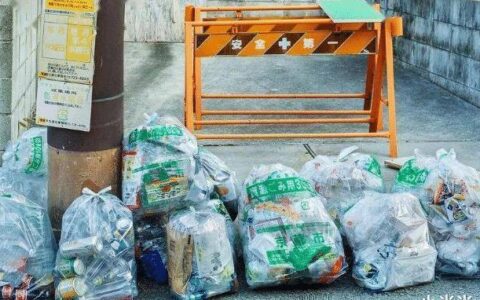 原创
国人没有去日韩旅游了，街道依旧垃圾满街，太打脸了吧？