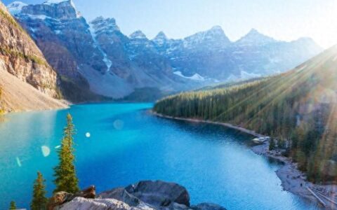 2024去新疆八天七晚旅游线路，旅游攻略