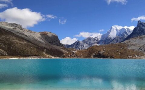 四川九寨沟跟团游玩攻略及费用