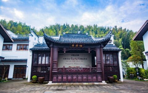 原创
遂昌关雎文化园，粉墙黛瓦，庭院深深，拍摄古风照的好去处-遂昌关雎小镇