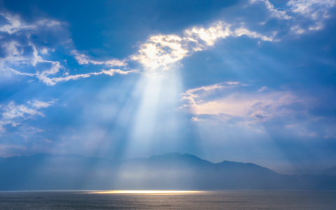 丁达尔效应有哪些实际应用(丁达尔效应)