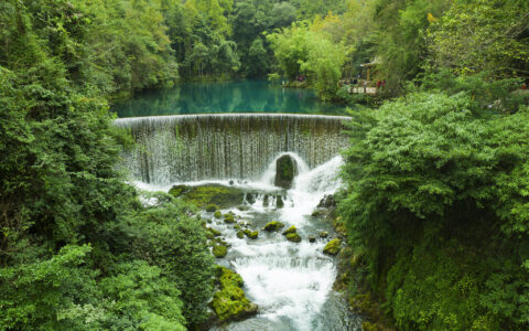 贵州到黔东南西江旅游大概多少钱，贵州到西江苗寨旅游最佳路线