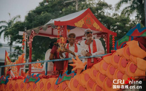 （龙腾中国年）毛里求斯2024年“欢乐春节”花车巡游隆重举办